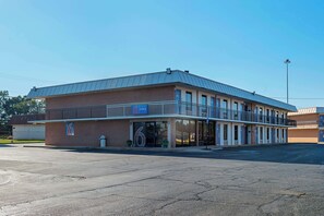 Exterior - Studio 6 Suites Perry, GA (Perry)