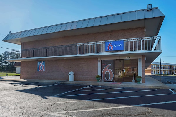 Exterior - Studio 6 Suites Perry, GA (Perry)