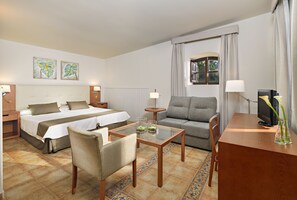 Minibar, ameublement personnalisé, bureau, chambres insonorisées