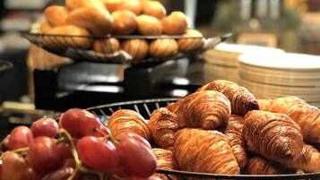 Dagelijks ontbijtbuffet (EUR 18.50 per persoon)