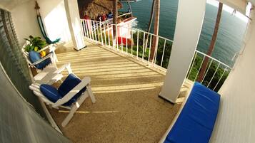 Superior Room, Poolside | Free WiFi, bed sheets