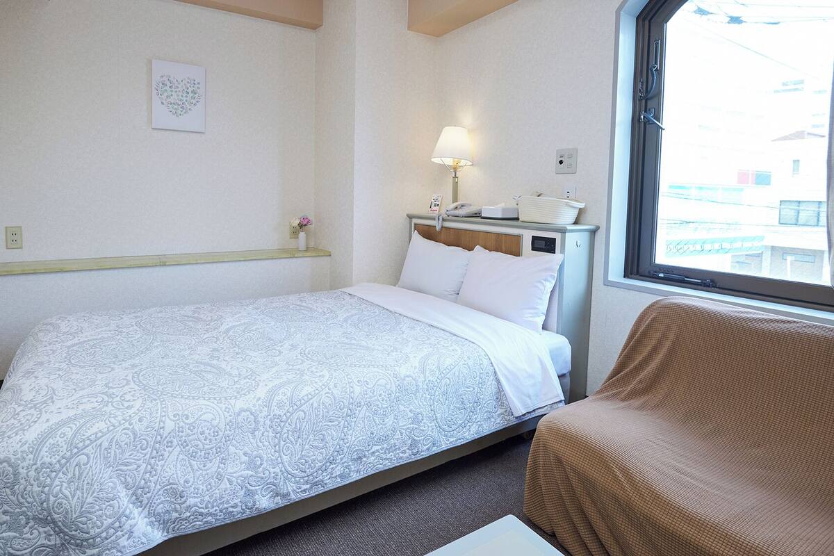 In-room safe, desk, free WiFi, bed sheets
