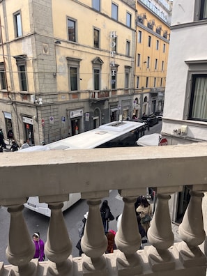 Habitació superior (Font) | Terrassa o pati