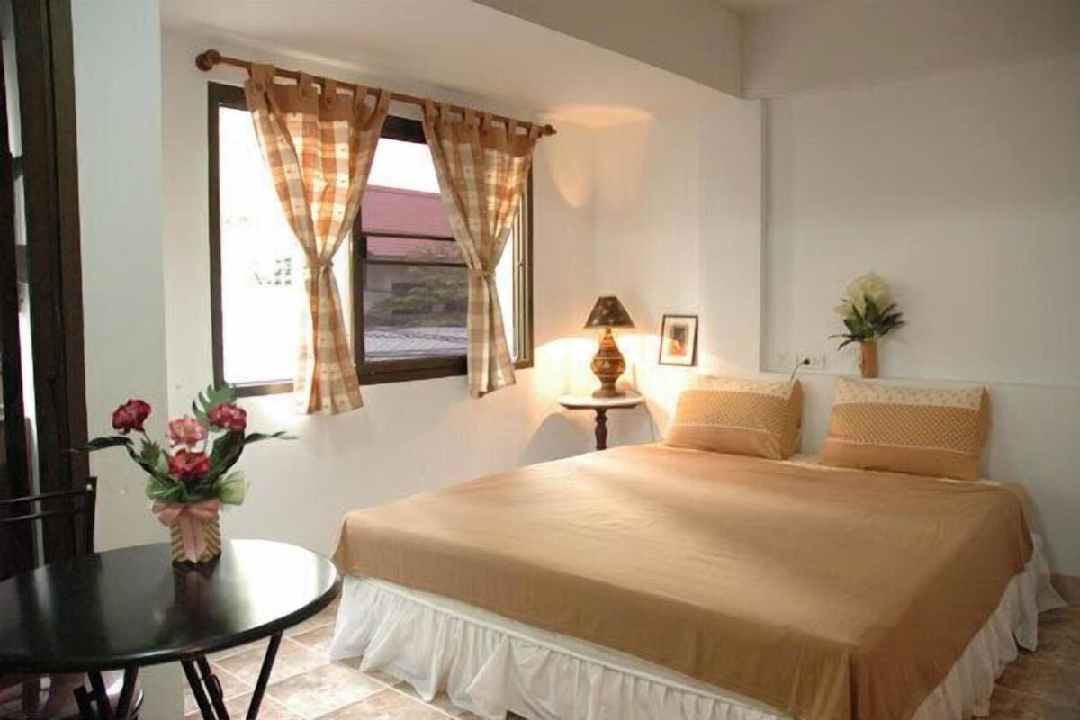 Caja de seguridad en la habitación, escritorio y wifi gratis