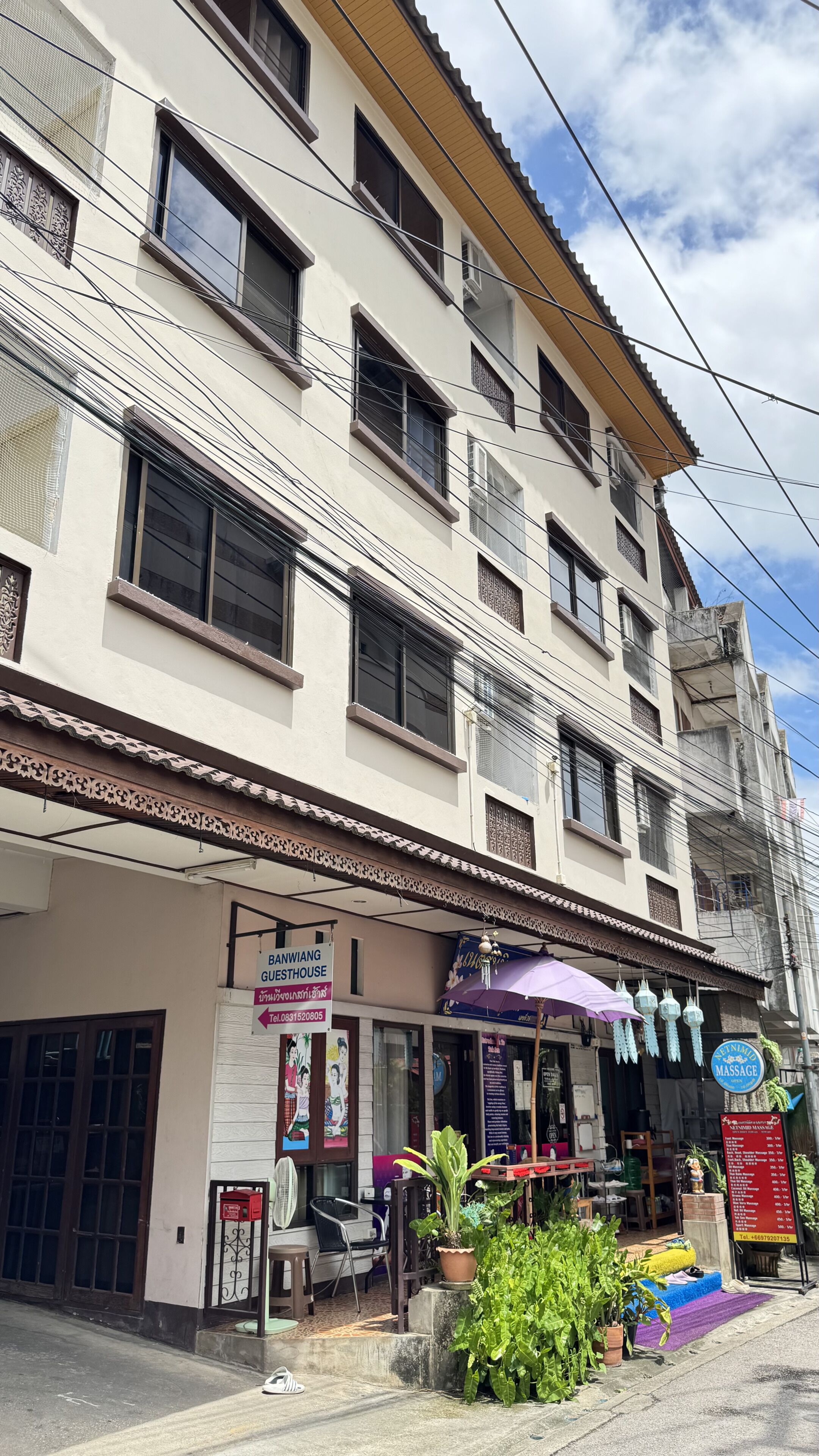 施設の正面