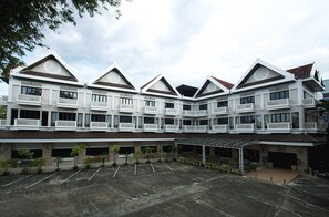 Exterior - Vista Hotel (Chiang Mai)
