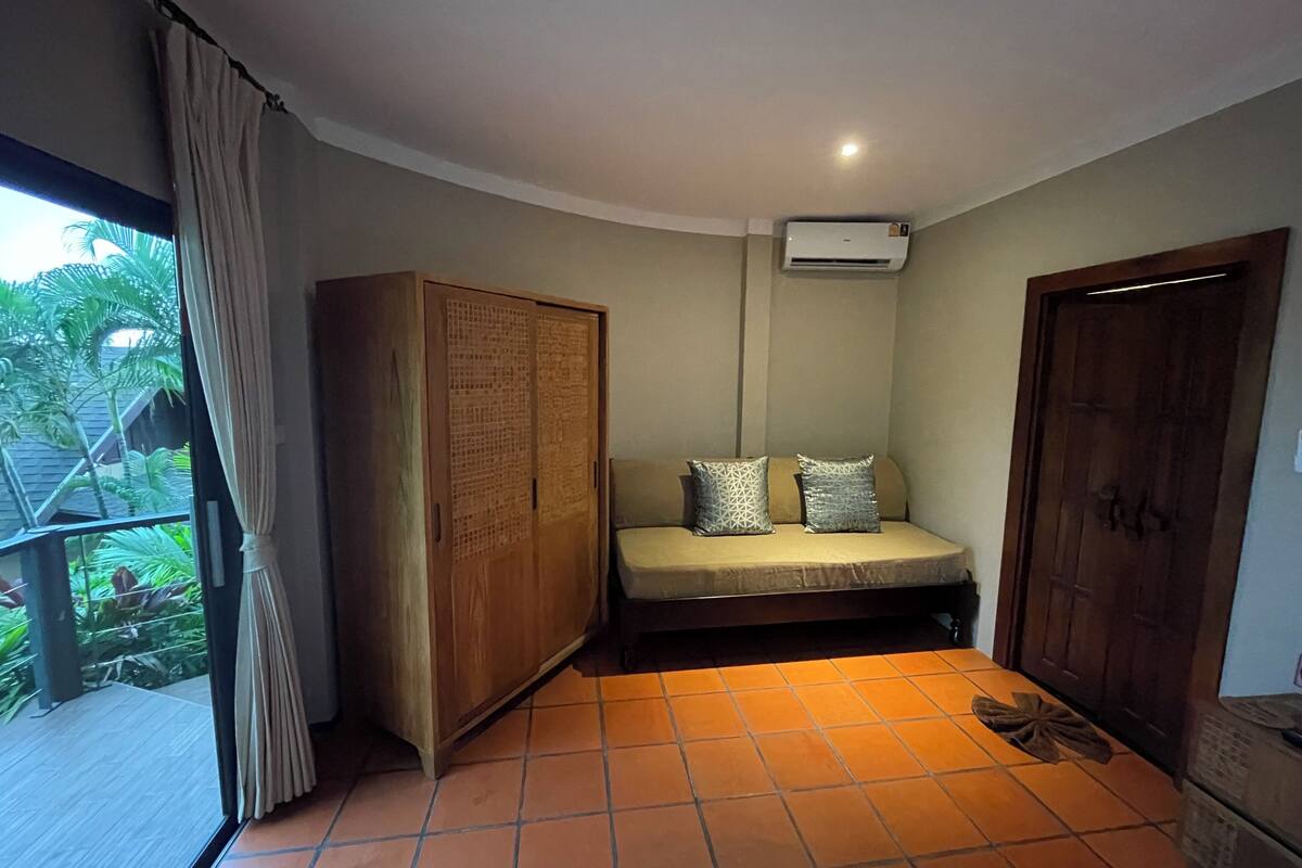superior bungalow, 1 king bed, non smoking, partial sea view | 1 bedroom, free minibar items, in-room safe, free wifi