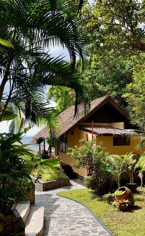Exterior detail - Beyond The Blue Horizon Villa Resort (Ko Pha-ngan)
