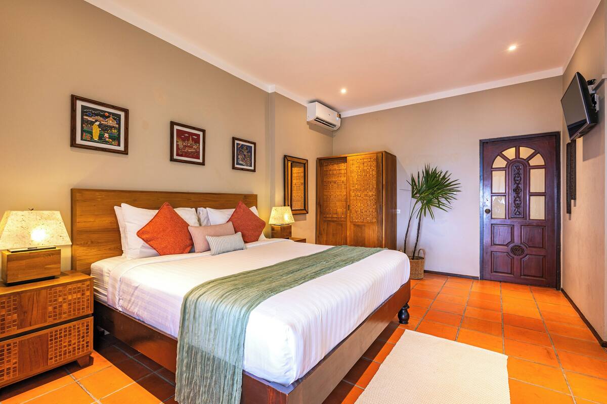 Deluxe,1 king bed, Hill Sea View Villa | Balcony