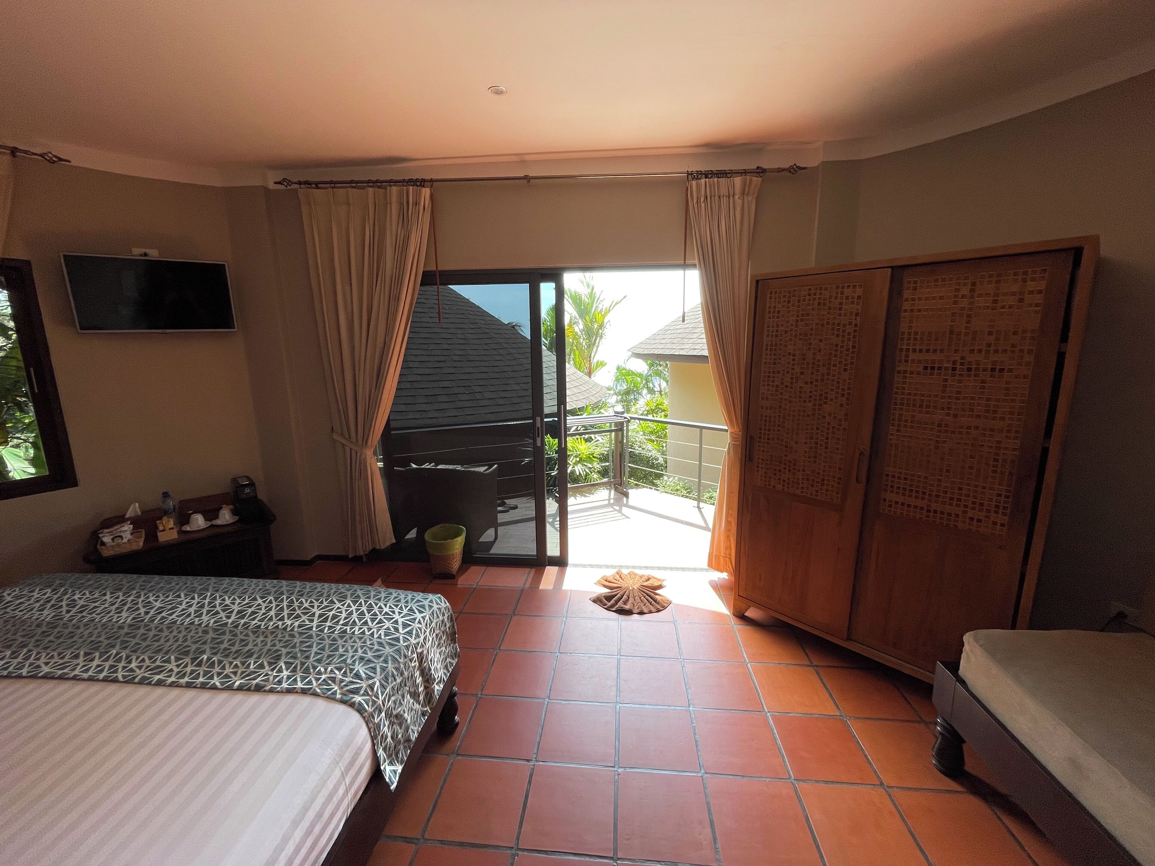 superior bungalow, 1 king bed, garden view | garden view