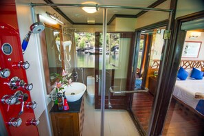 Interior - Gray Line Halong Cruise (Ha Long)