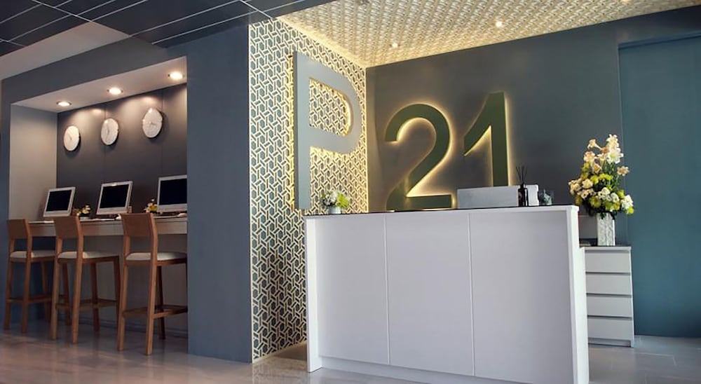 P21 Hotel by null
