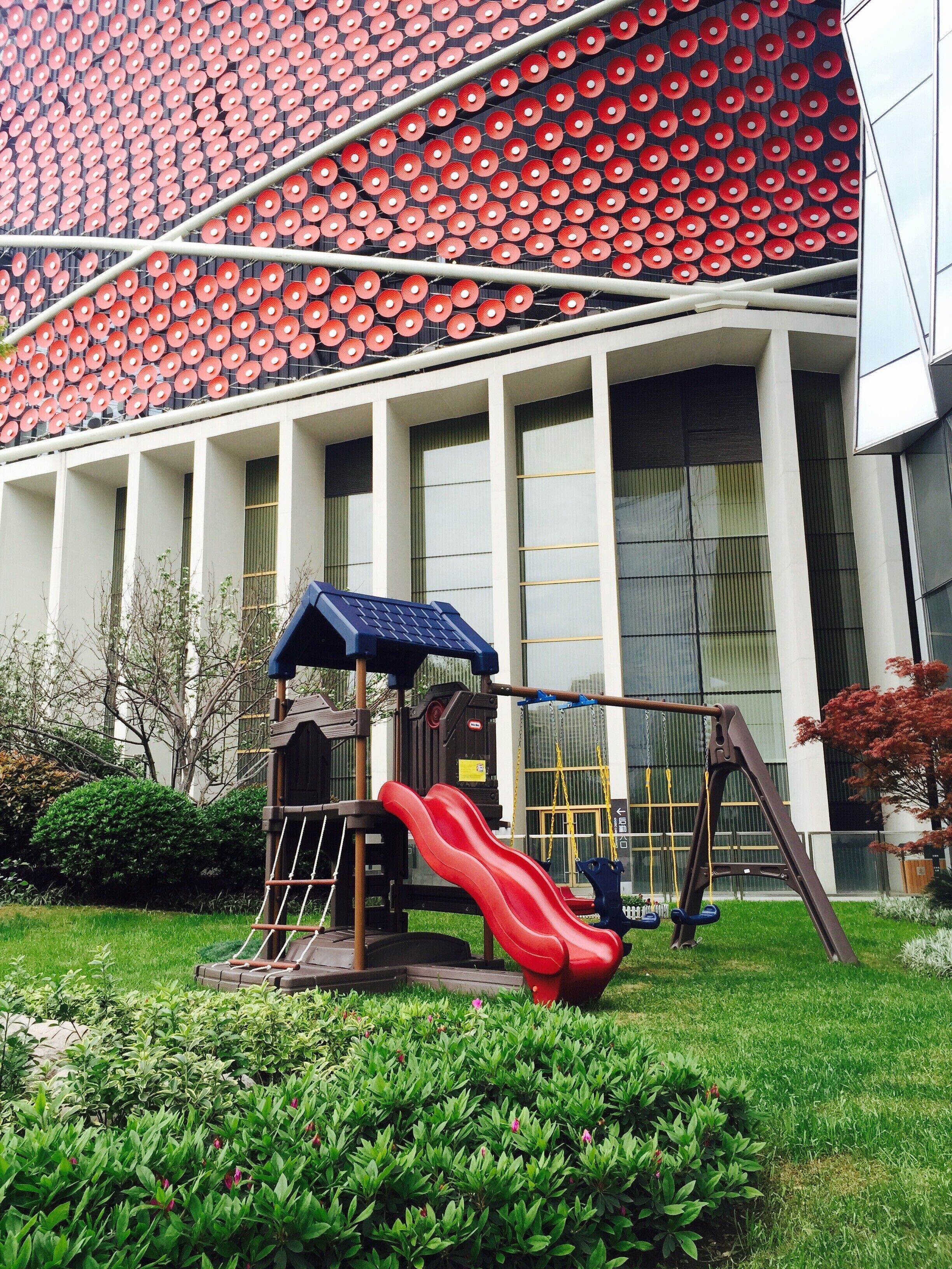 children’s play area – outdoor