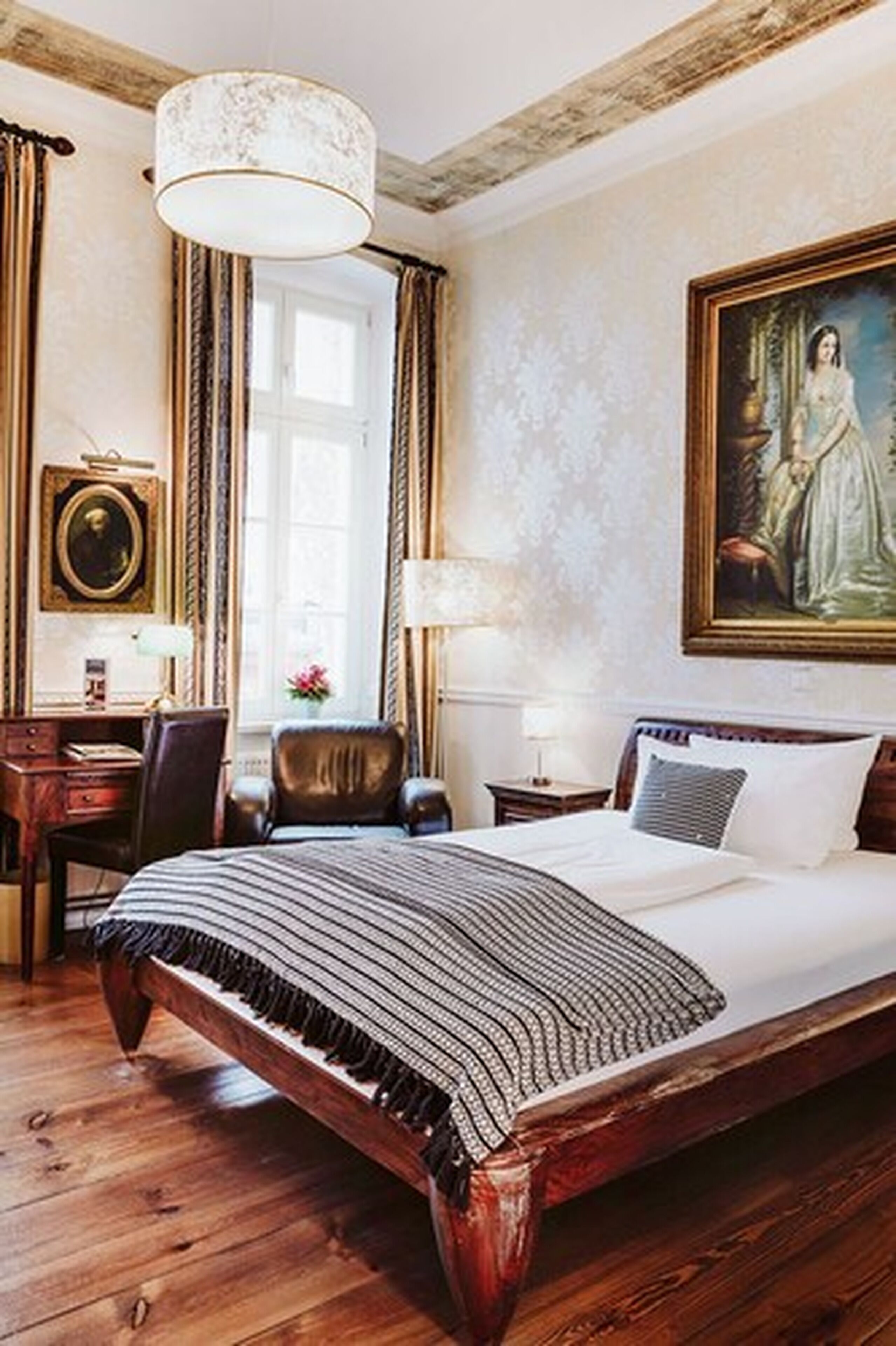 hypo-allergenic bedding, iron/ironing board, free wifi, bed sheets