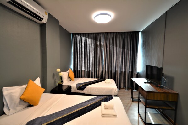 Luxury-Doppelzimmer | Zimmersafe, laptopgeeigneter Arbeitsplatz, kostenloses WLAN