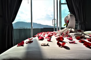 In-room safe, laptop workspace, free WiFi - Lavender Hotel (Patong)