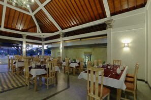 Daily continental breakfast (IDR 50000 per person)