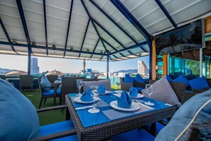 Frühstück, Mittagessen und Abendessen