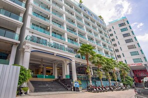 Exterior - Capital O806 Sira Grande Hotel and Spa (Patong)
