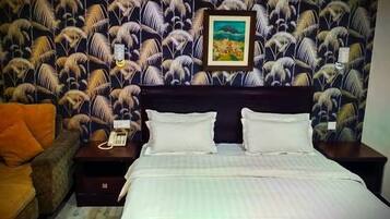 Deluxe Room | Free WiFi, bed sheets