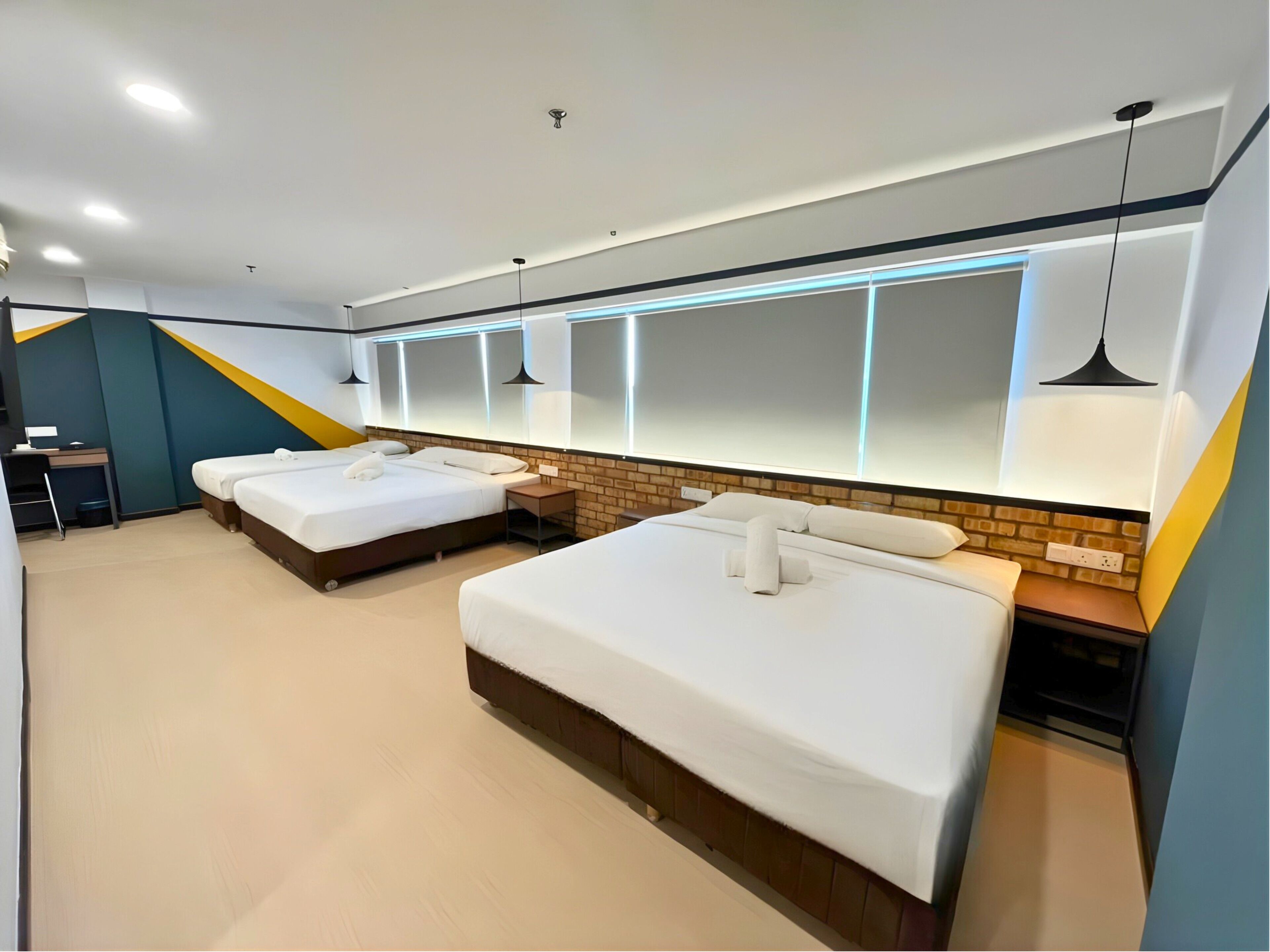 Minibar, coffres-forts dans les chambres, bureau, chambres insonorisées