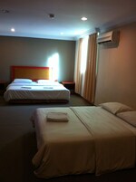 Family Room | Iron/ironing board