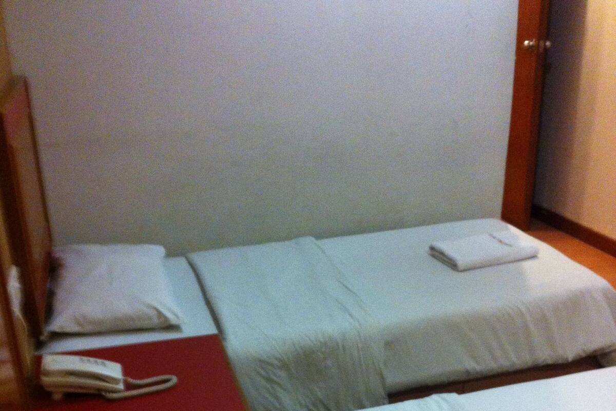 Superior Twin Room | Iron/ironing board (on request)