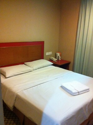 Room - Seri Borneo Hotel (Kota Kinabalu)