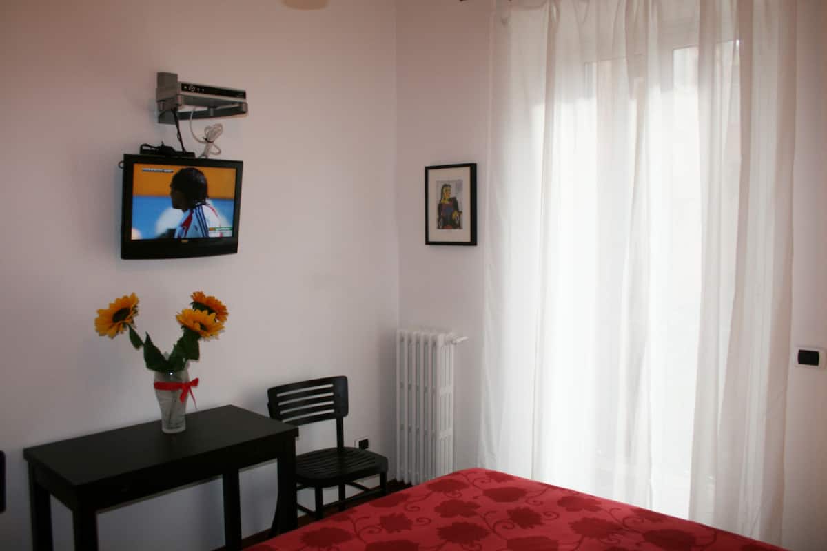 Chambre Double, salle de bains privée | Coffres-forts dans les chambres, Wi-Fi gratuit