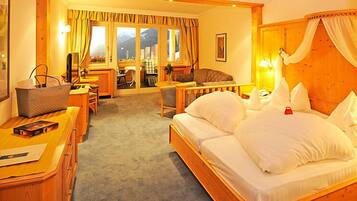 Superior Double Room | Minibar, in-room safe, free WiFi, bed sheets
