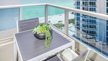 Apartment, 1 Bedroom, Balcony with Sea View | Balcony view