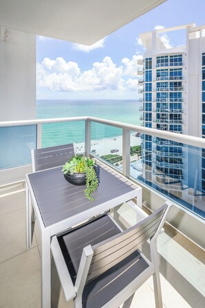 Apartment, 1 Bedroom,Balcony  with Sea View | 陽台景觀