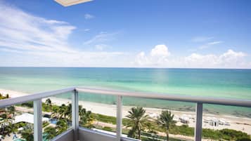 Luxury Beachfront Apartment with Balcony | Balcony view