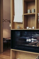 Deluxe Suite (Garden Pavilion) | Bathroom | Combined shower/tub, deep soaking tub, rainfall showerhead