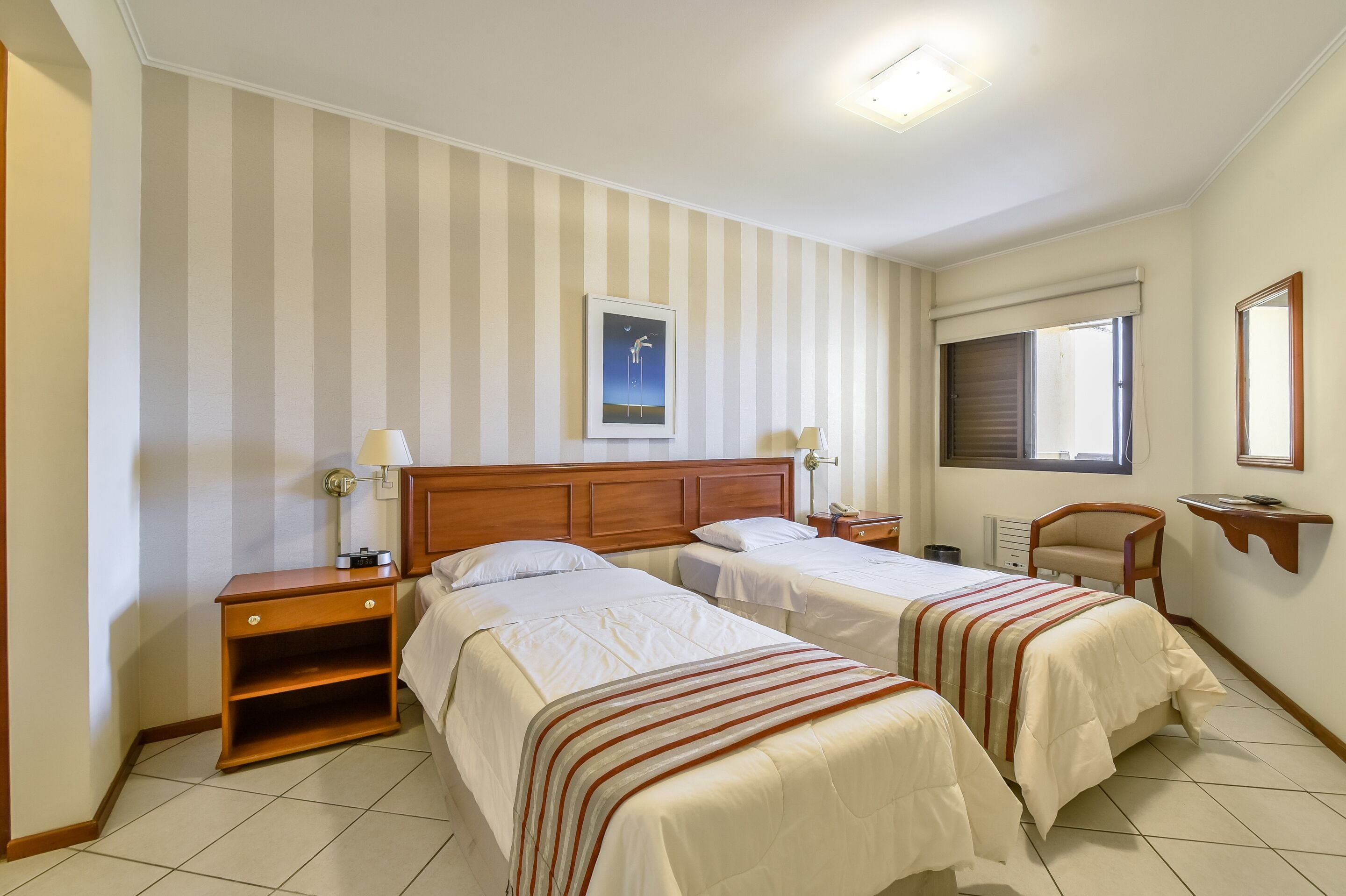 1 bedroom, minibar, desk, free wifi