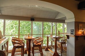 Breakfast, lunch and dinner served - The Gibside Hotel (Newcastle-upon-Tyne)