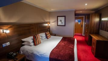 Deluxe Double Room | In-room safe, desk, free WiFi, bed sheets