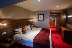 Deluxe Double Room | In-room safe, desk, free WiFi, bed sheets