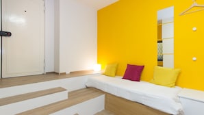 Unclassified image, 3 of 31, button - Central Rooms Il Re (Catania)