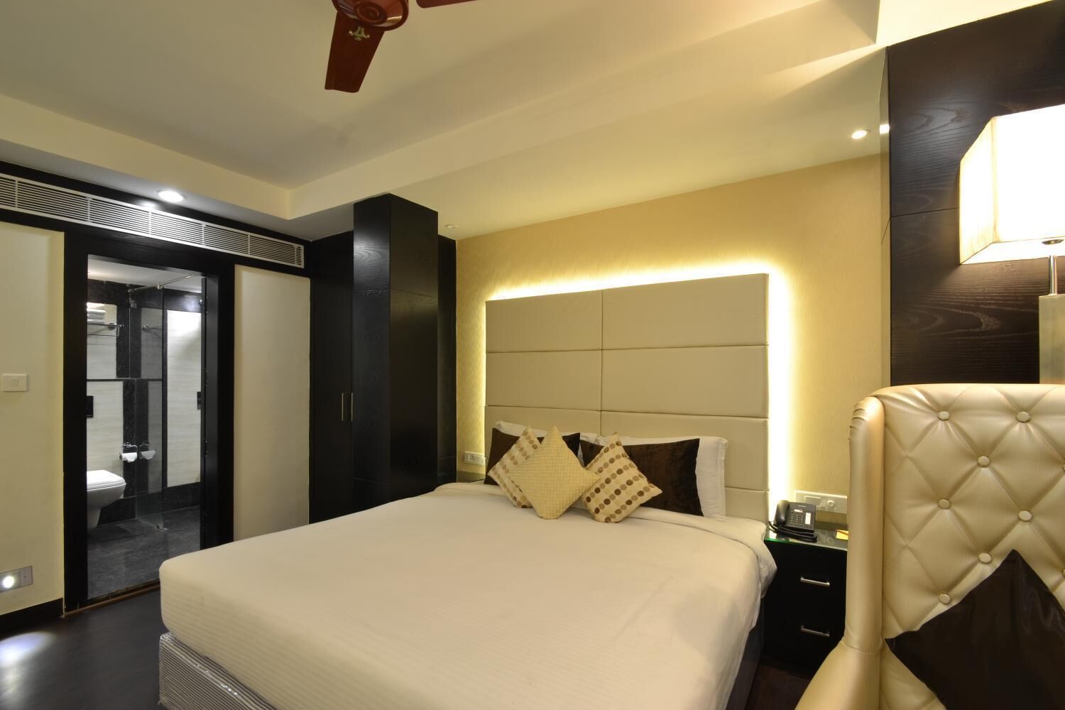 minibar, in-room safe, desk, soundproofing