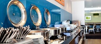 Holiday Inn Express Manchester Airport by IHG