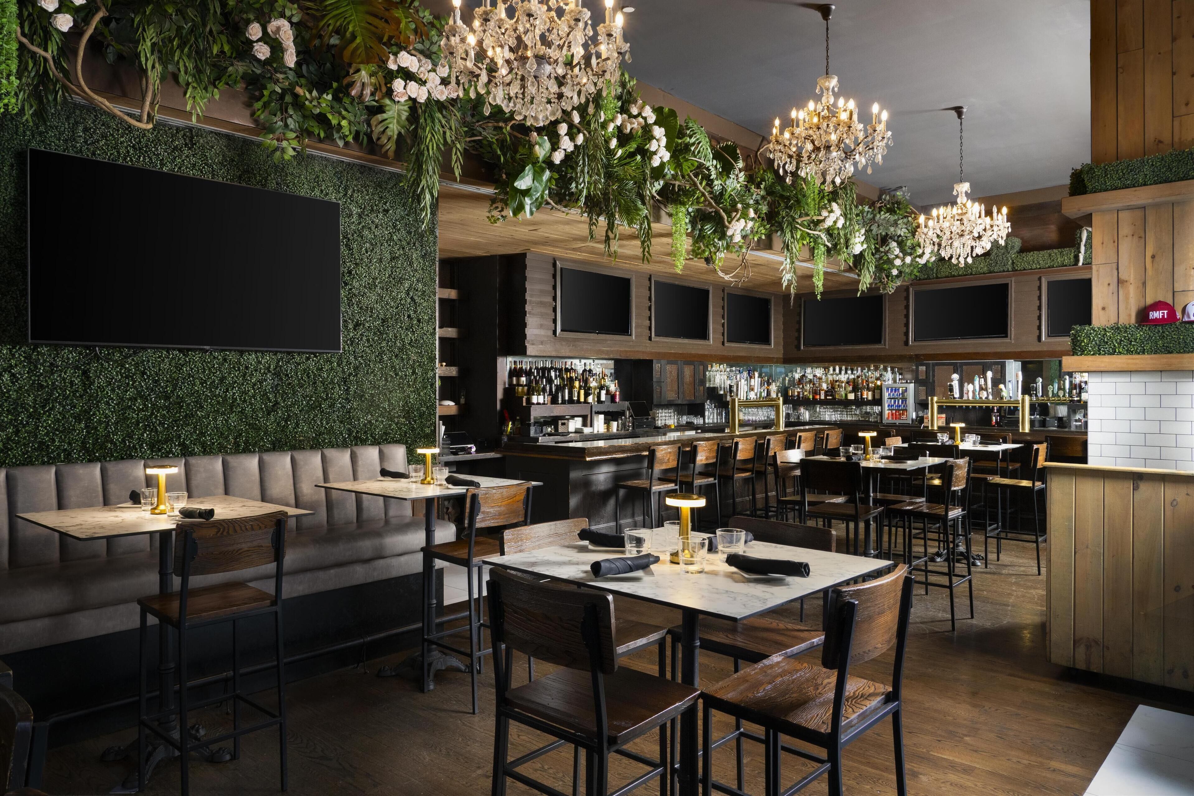 Breakfast, lunch, dinner served; American cuisine 