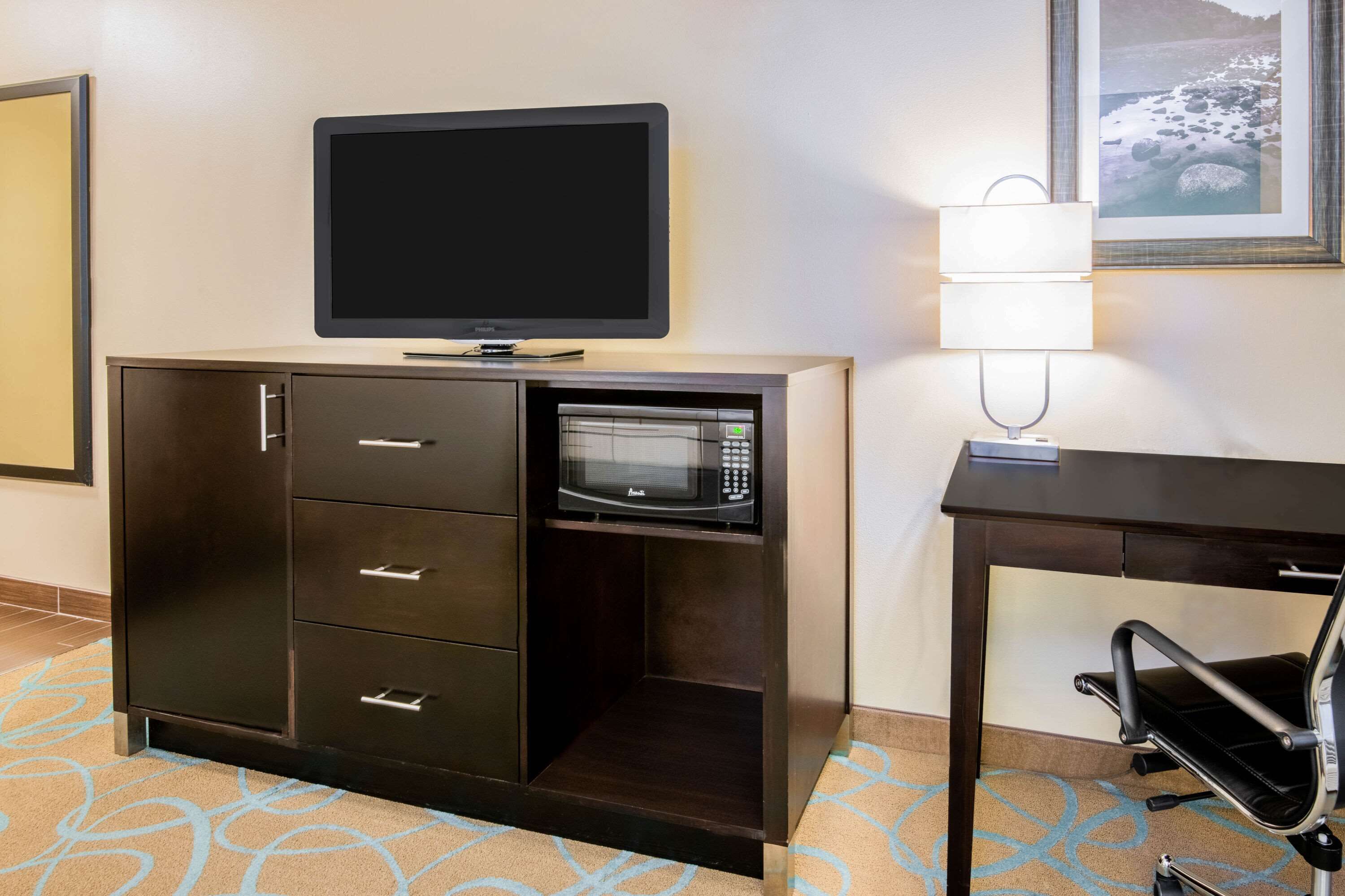 premium bedding, pillow-top beds, desk, iron/ironing board