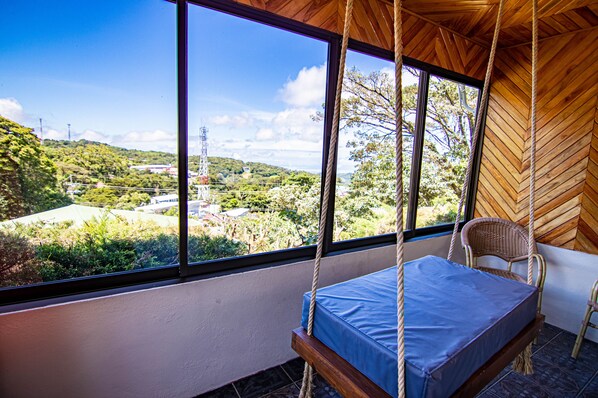 Superior Triple Room, Mountain View | Free WiFi, bed sheets - Hotel Don Taco (Monteverde)