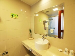 Hair dryer, towels - GreenTree Inn Zhoushan Xincheng Business Hotel (Zhoushan)