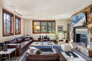 Apartamento, 3 habitaciones | 1 dormitorio, sábanas italianas Frette, ropa de cama de alta calidad