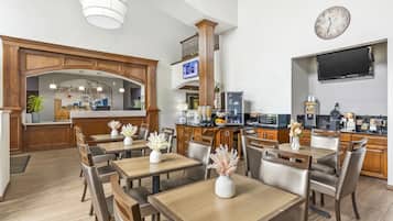 Free daily buffet breakfast