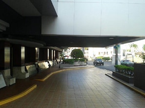Property entrance - Euro Hotel (Panama City)