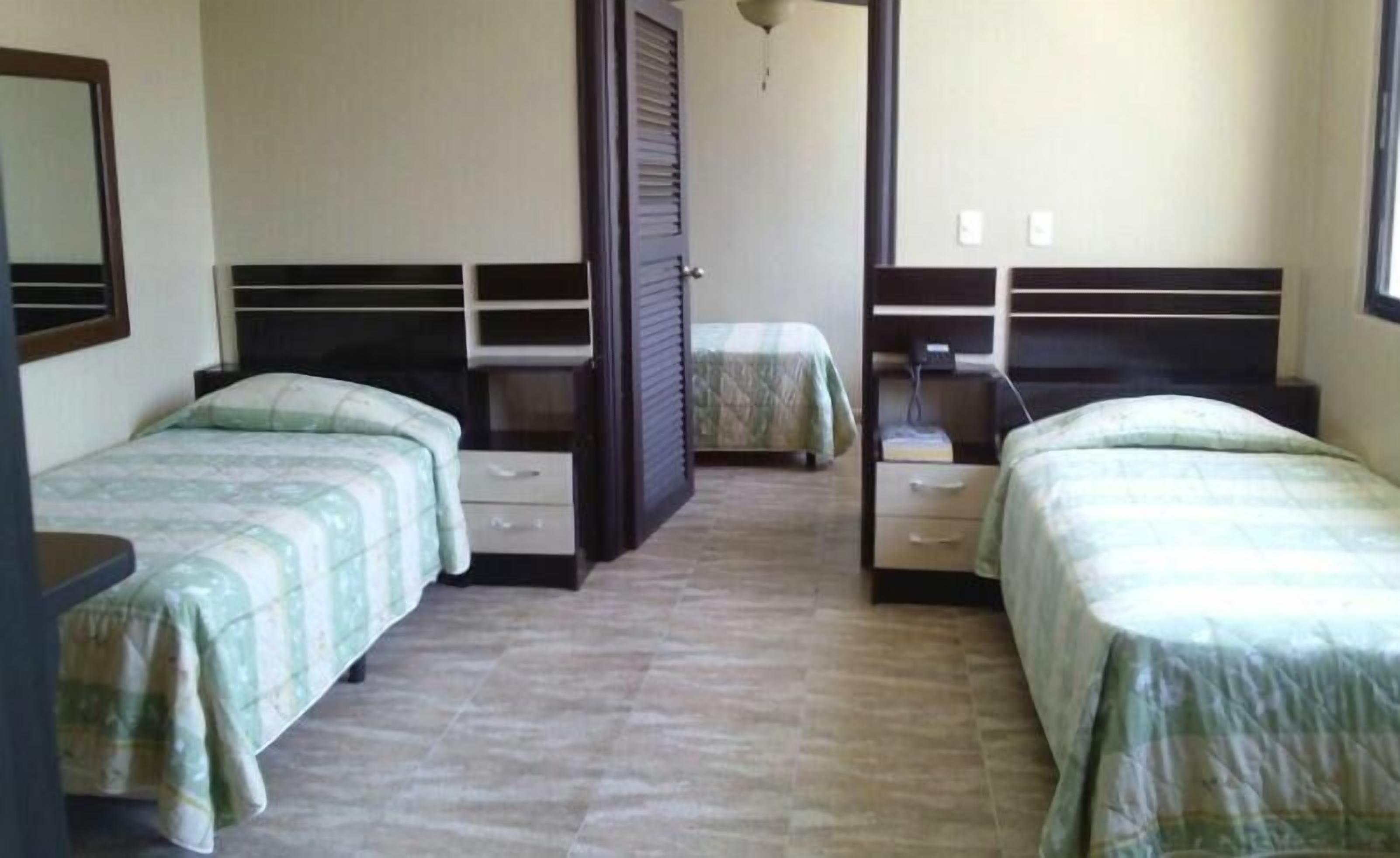 Down comforters, in-room safe, blackout drapes, free WiFi