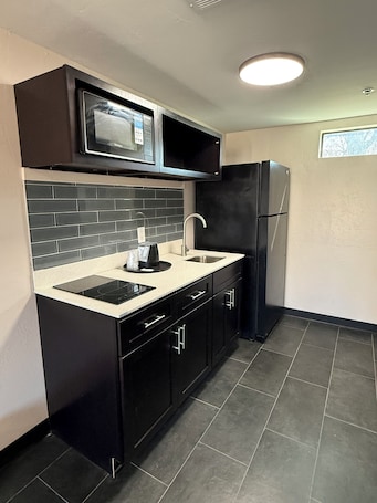 Refrigerador, microondas. Americas Best Value Inn Ponca City